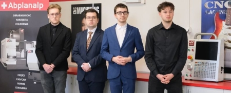 „Certyfikowany operator obrabiarek CNC HAAS.”