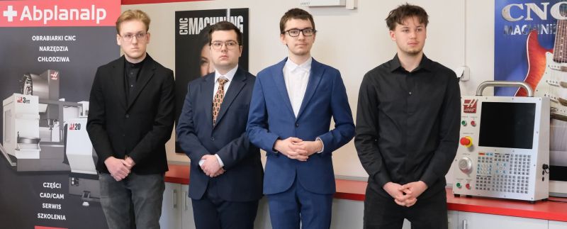 „Certyfikowany operator obrabiarek CNC HAAS.”