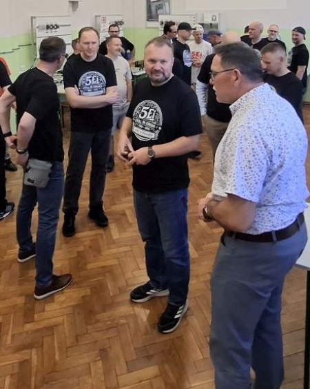 Absolwenci technikum elektronicznego z wizytą w CKZ.